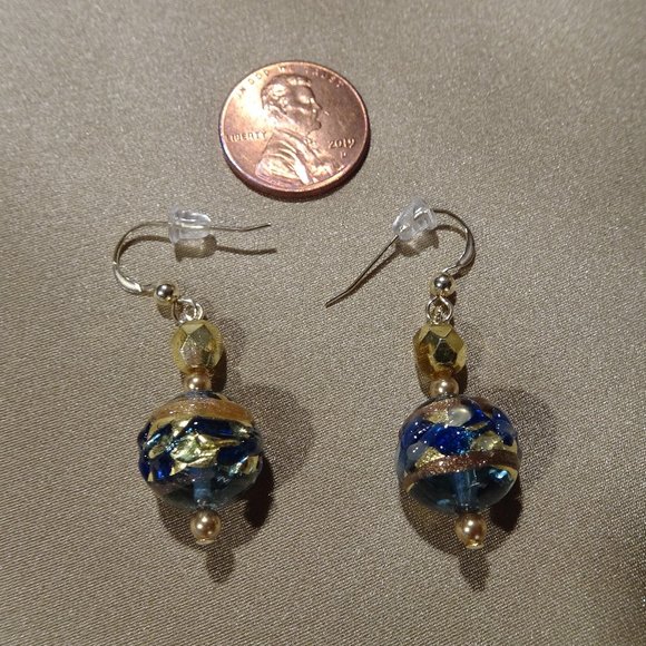 Handcrafted Murano earrings in drop style & 5 color options - Picture 6 of 15